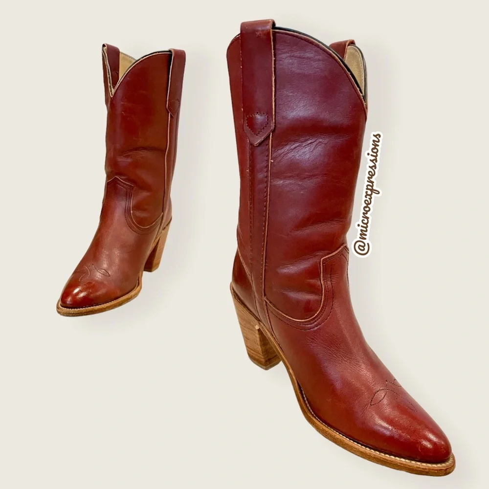 1990’s Frye Vintage Leather Pull On Red Cognac Heeled Cowboy Western Cute Bootie